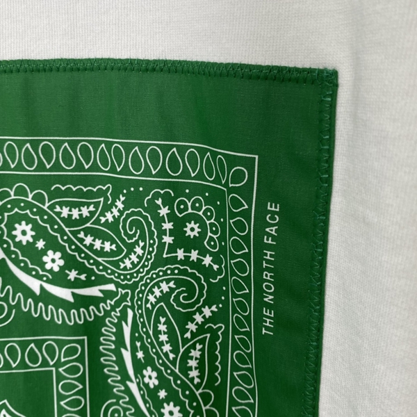 ブランドパーカー着用イメージ